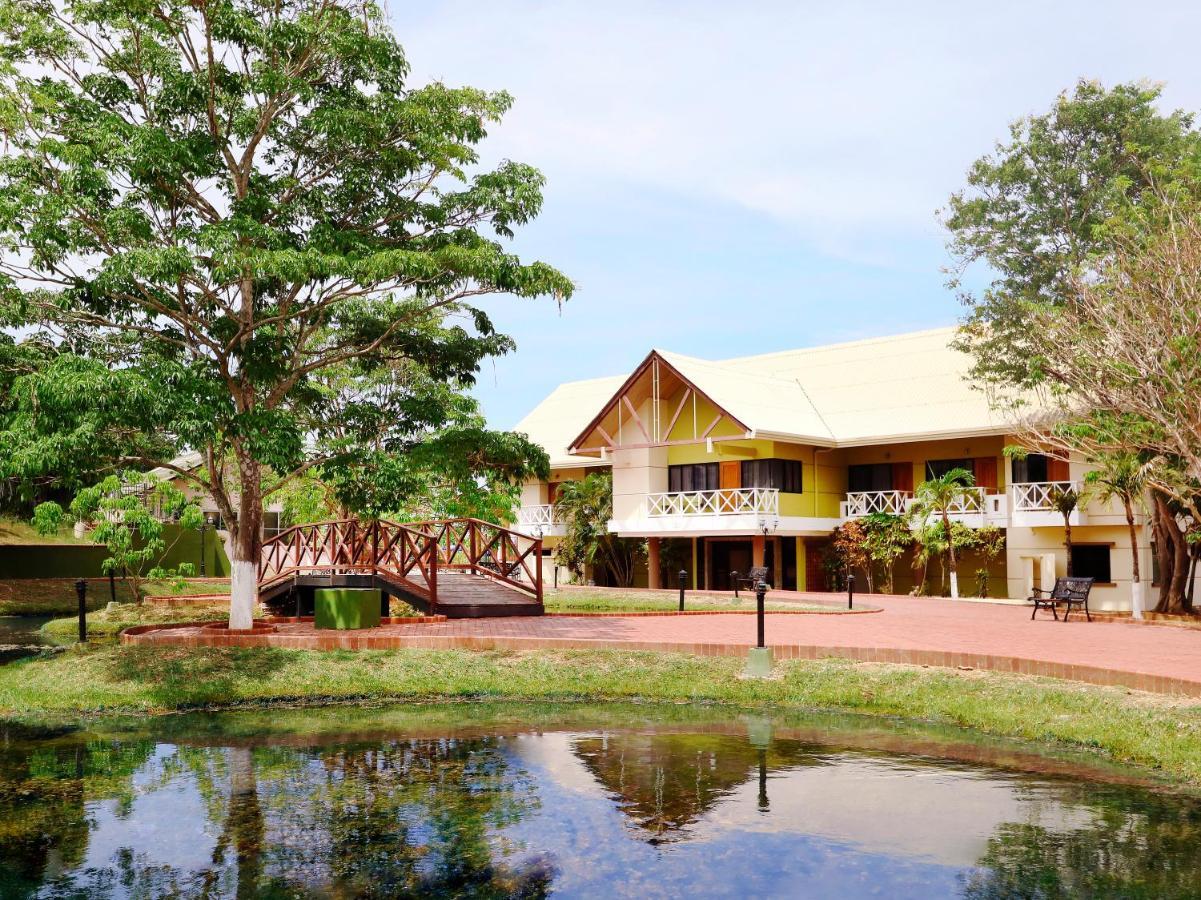Hotel Faranda Guayacanes, A Member Of Radisson Individuals ชิเตร ภายนอก รูปภาพ